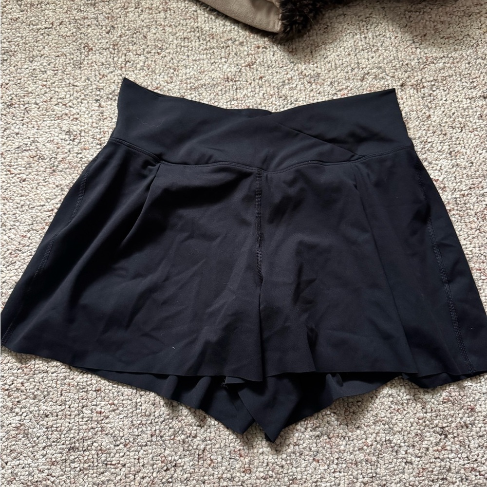 Yogalicious Women's Black Shorts